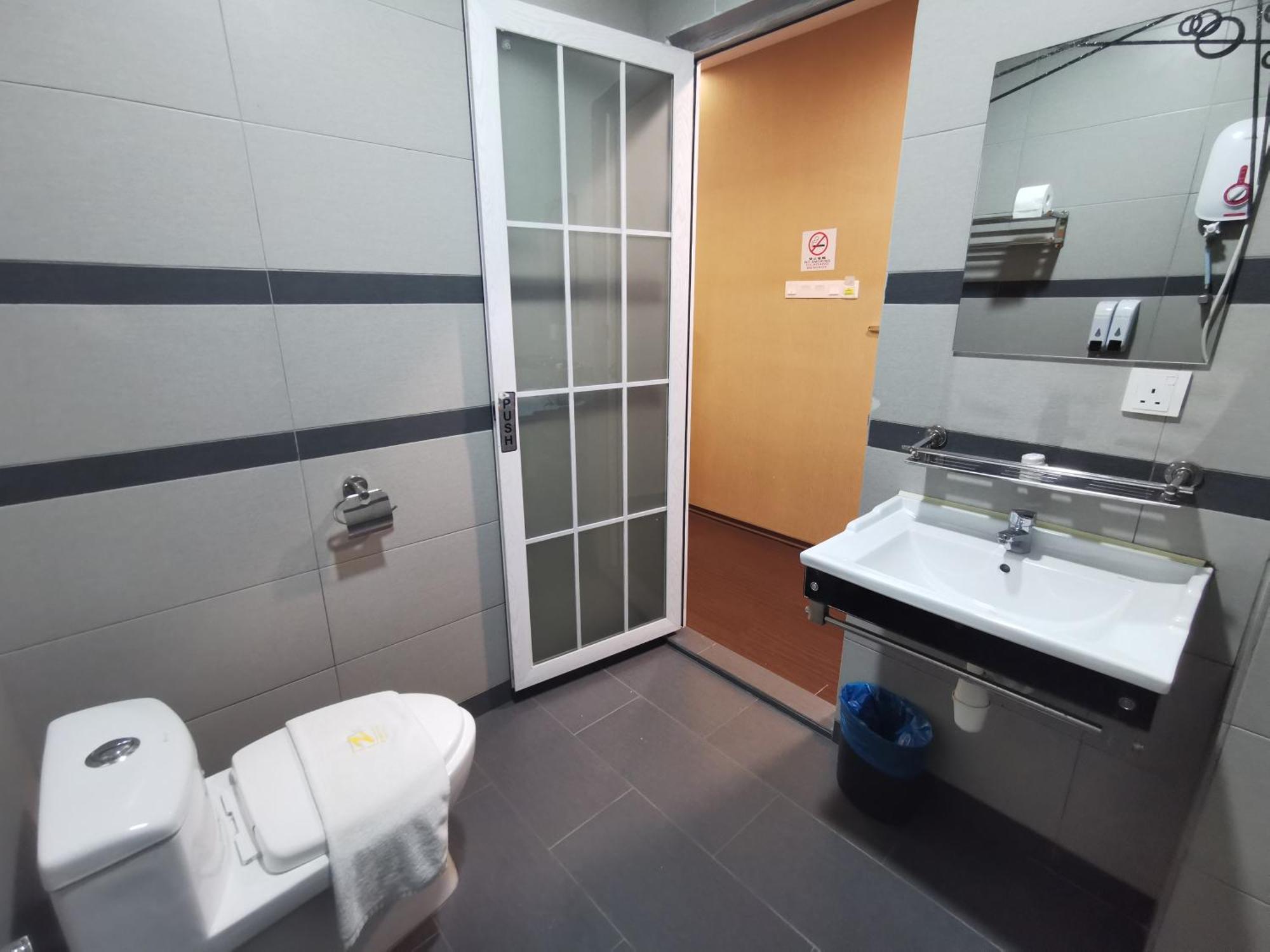 Zenz Hotel Kulai Dış mekan fotoğraf